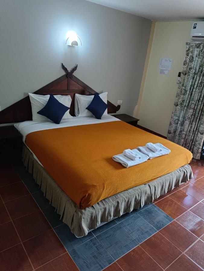 Ban Nam Mao Resort Na Chom Thian Exterior photo