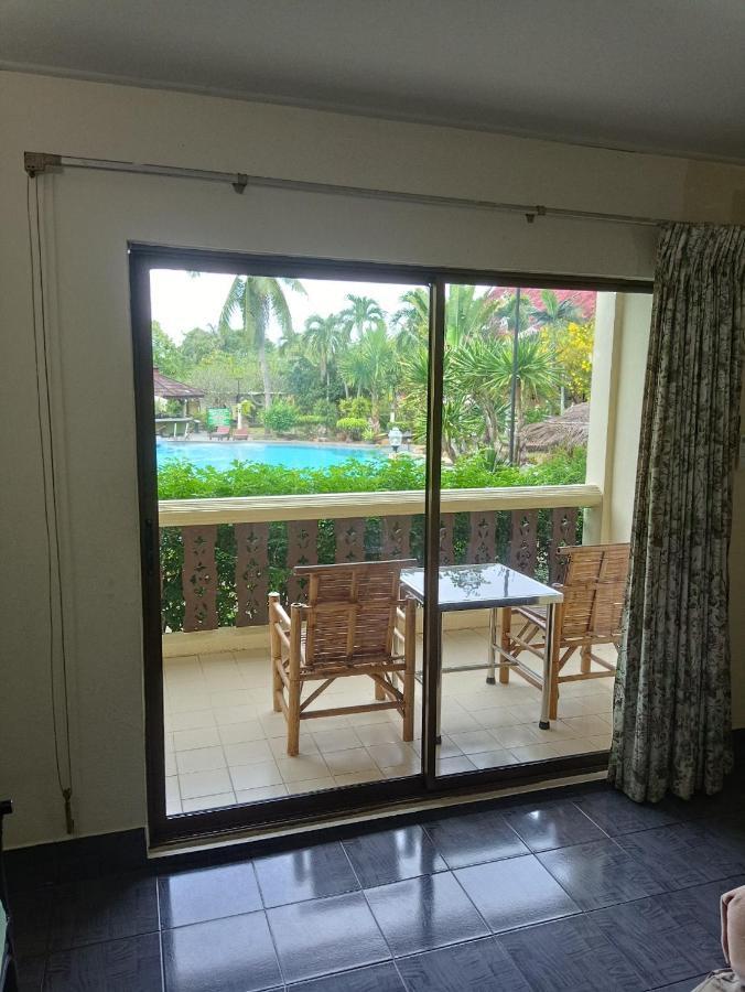 Ban Nam Mao Resort Na Chom Thian Exterior photo