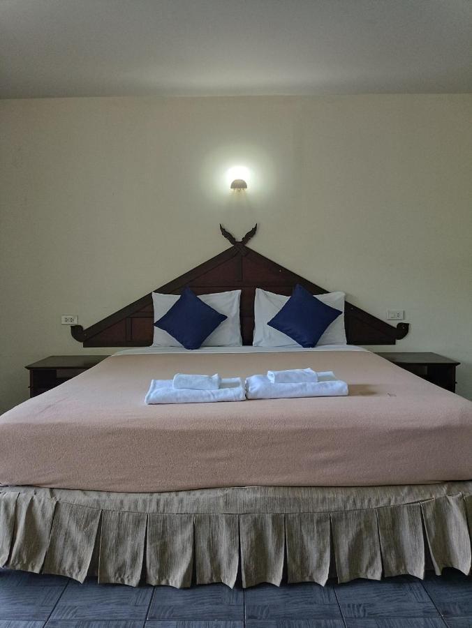 Ban Nam Mao Resort Na Chom Thian Exterior photo