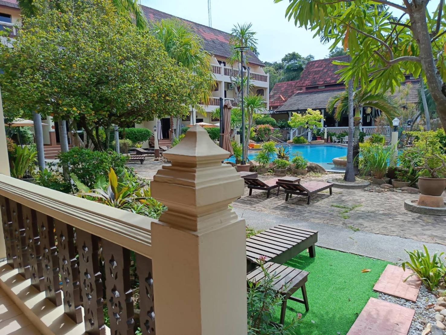Ban Nam Mao Resort Na Chom Thian Exterior photo