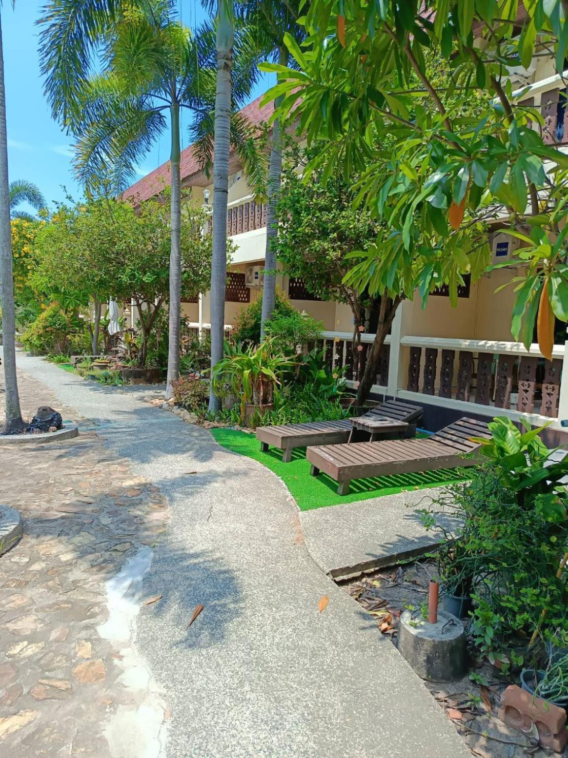 Ban Nam Mao Resort Na Chom Thian Exterior photo